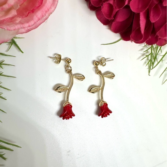 Saval Jewelry Jewelry - NEW⚜️Red Rose Dangly Earrings
